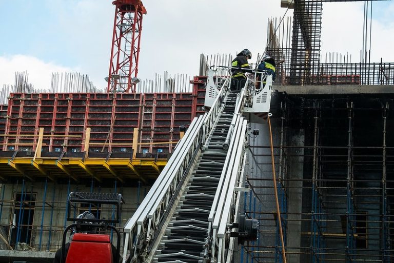 Власти Москвы подготовили изменения в требования пожарной безопасности высотных зданий